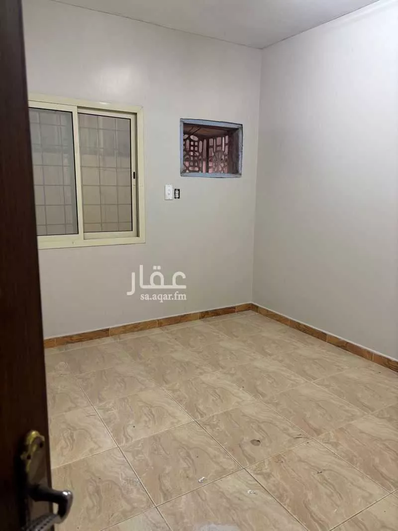 400 sqm building in Al Dabab 4