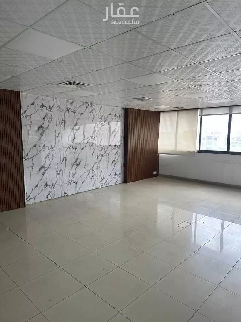 347 sqm building in Al Souq 1