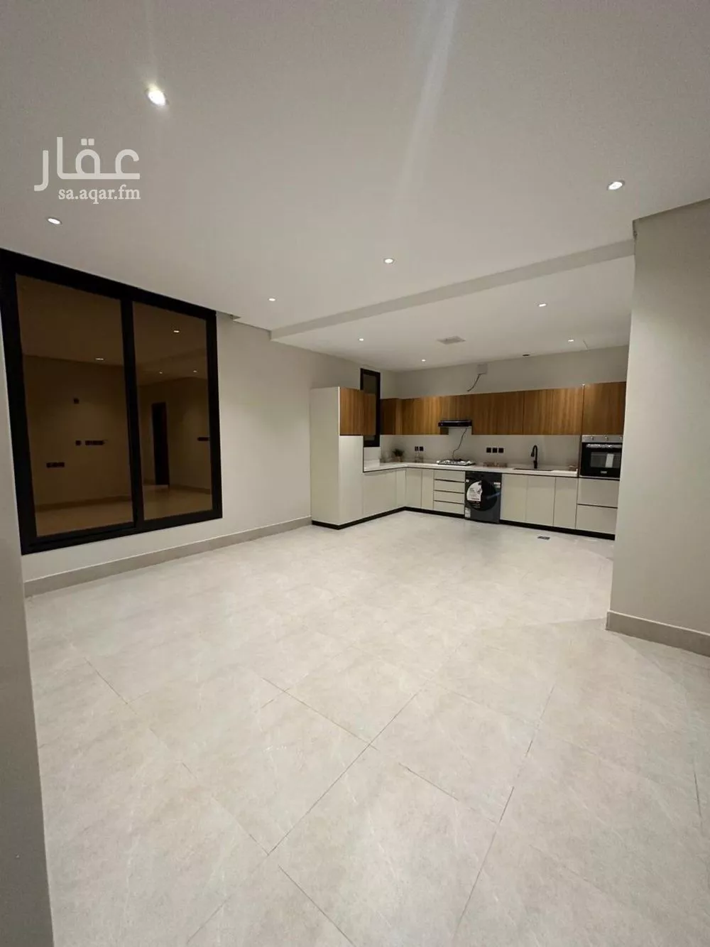 3 bedroom apartment in Al Hazm 1