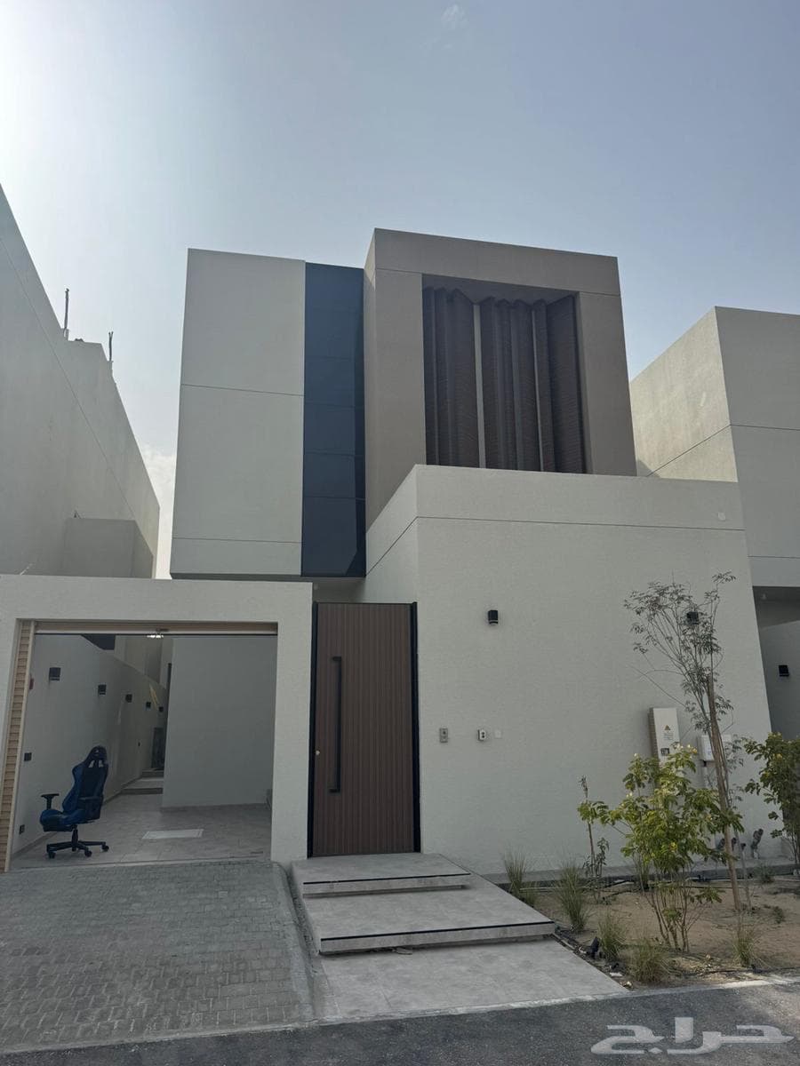 6 bedroom villa in As Saif 7