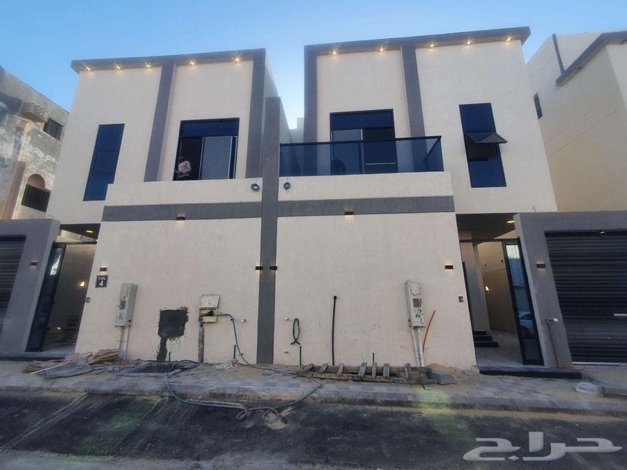9 bedroom villa in Uhud 1