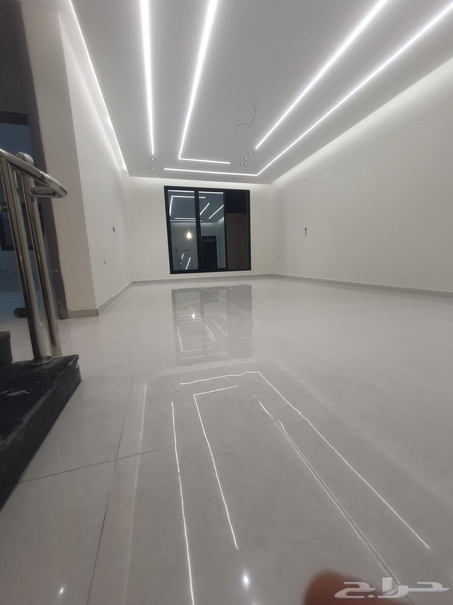 9 bedroom villa in Uhud 12