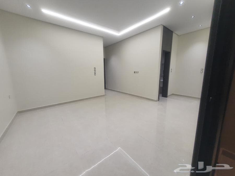 9 bedroom villa in Uhud 9