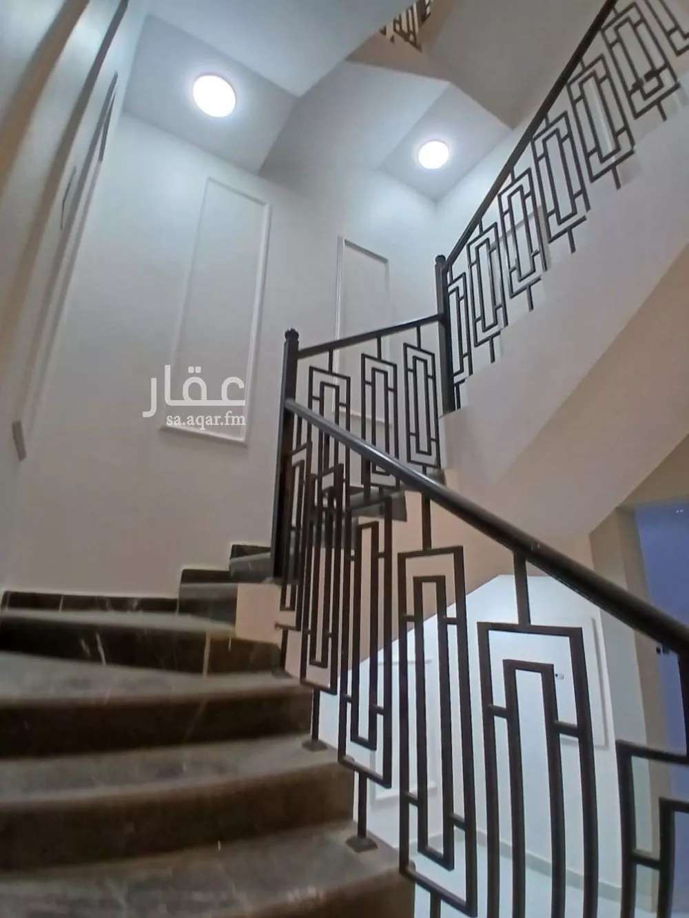 7 bedroom villa in Al Janadriyah 16