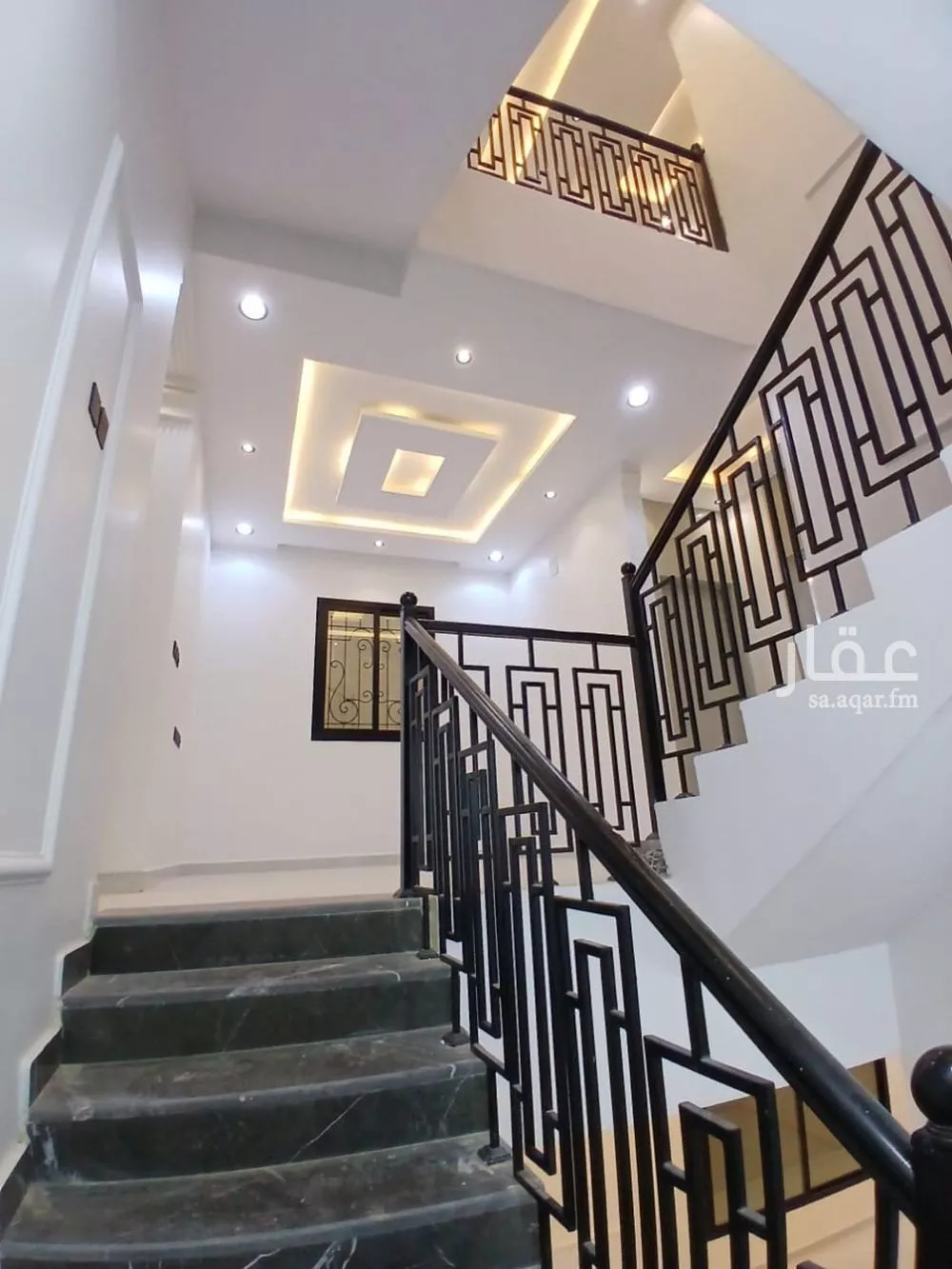 7 bedroom villa in Al Janadriyah 25