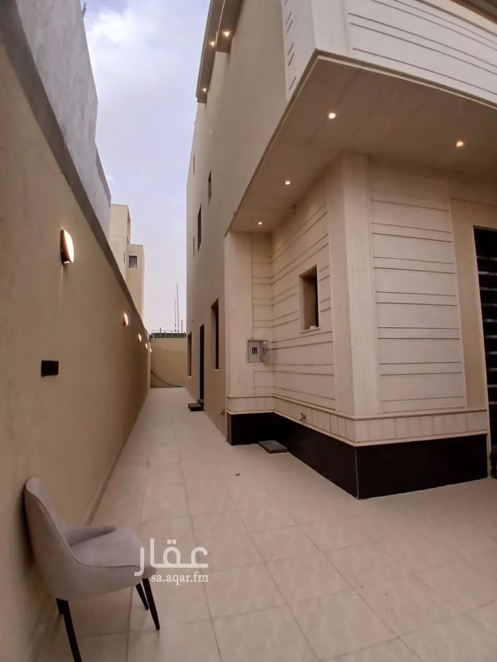 7 bedroom villa in Al Janadriyah 7