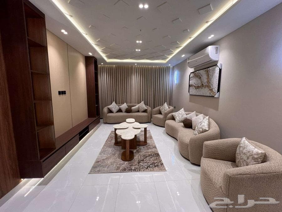 5 bedroom apartment in Al Shawqiyyah 3