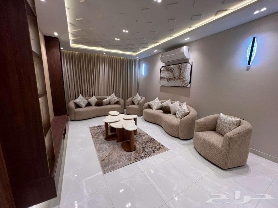 5 bedroom apartment in Al Shawqiyyah 5