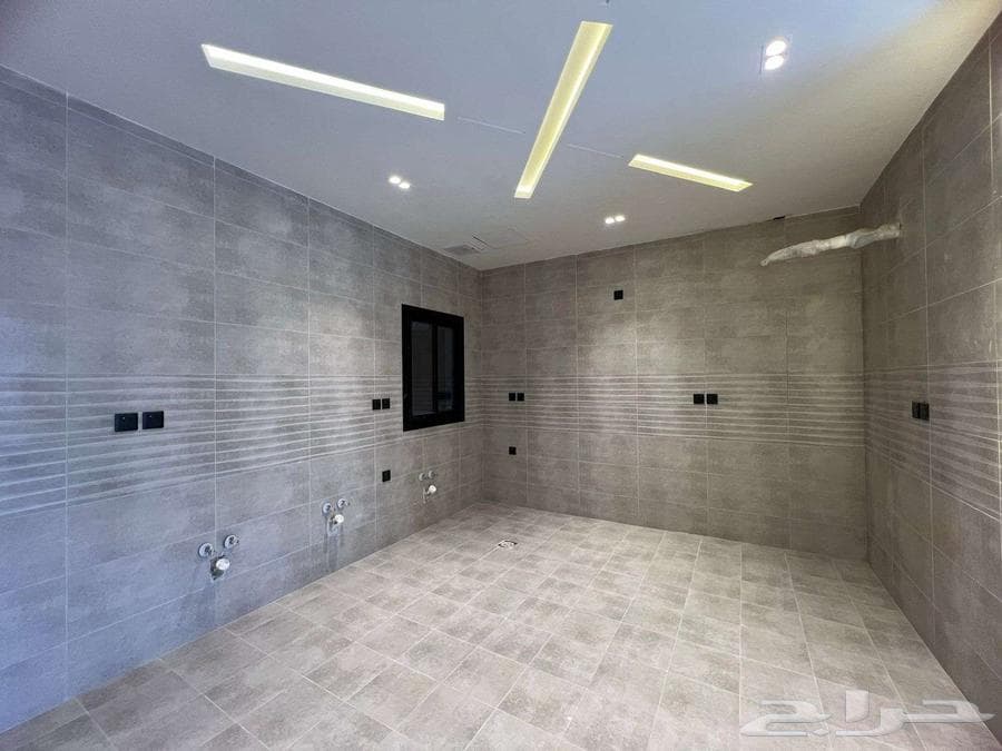 4 bedroom apartment in Wali Al Ahd 17