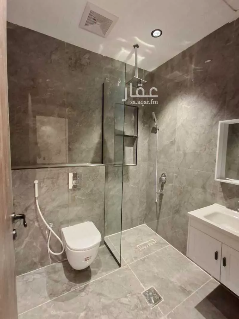 9 bedroom villa in Al Ukayshiyyah 4