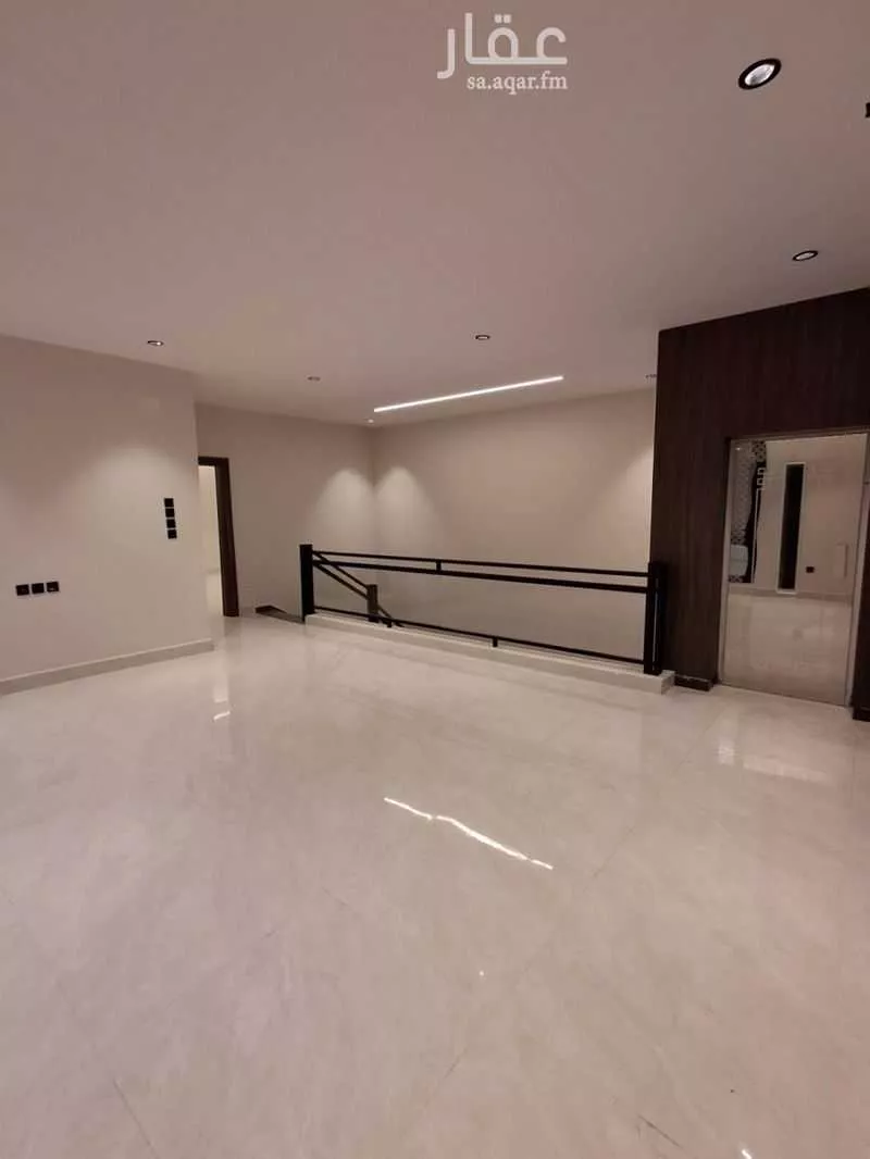 9 bedroom villa in Al Ukayshiyyah 5