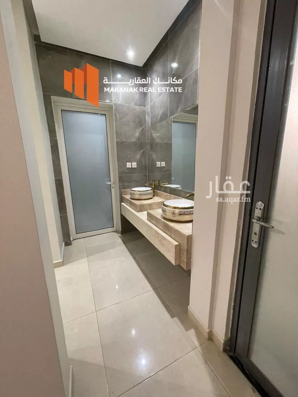 5 bedroom villa in Al Buhairah 17