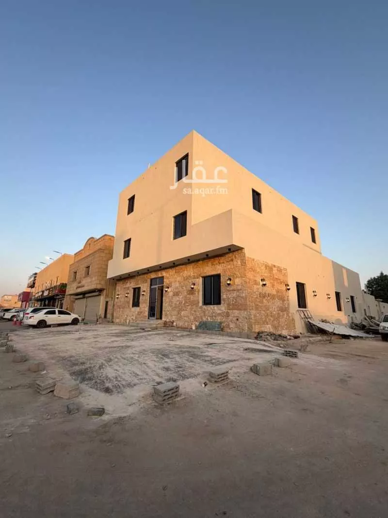 420 sqm building in Al Aridh 10