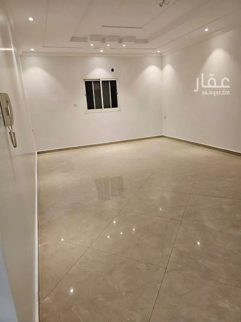3 bedroom apartment in Al Yarmouk 3