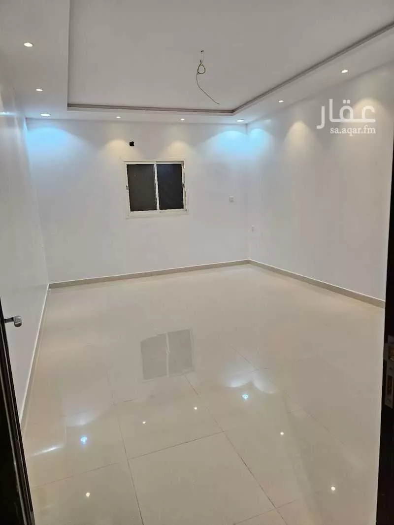 3 bedroom apartment in Al Yarmouk 5