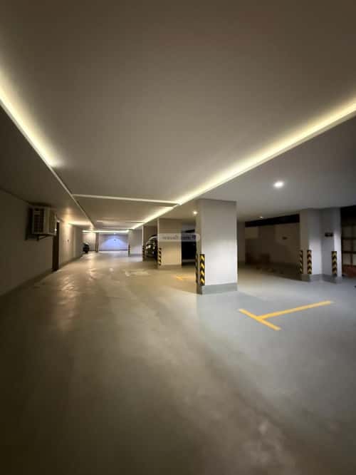 5 bedroom apartment in Al Zahra 12