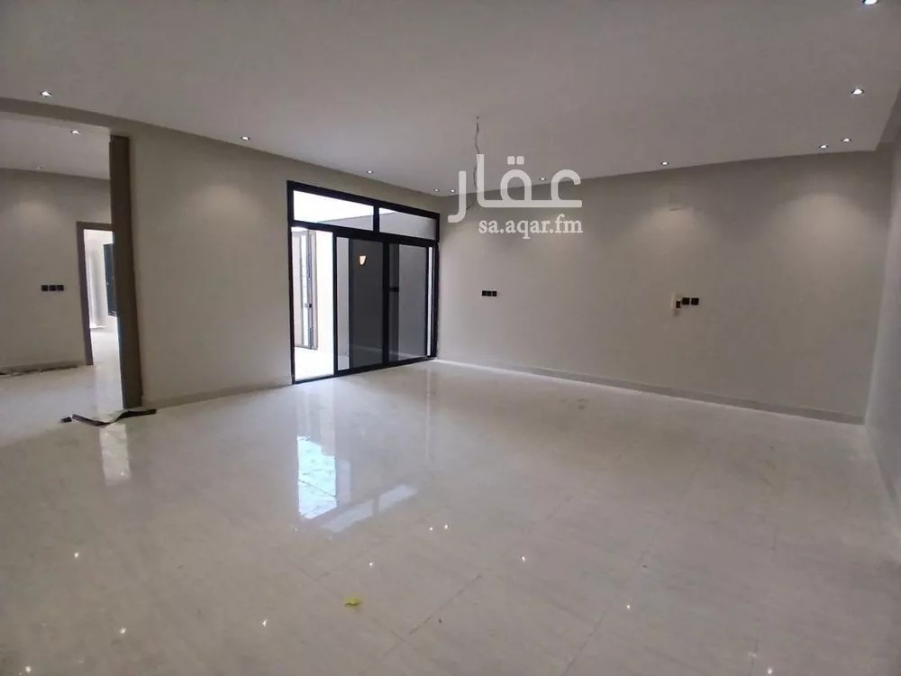 8 bedroom villa in As Sawari 2