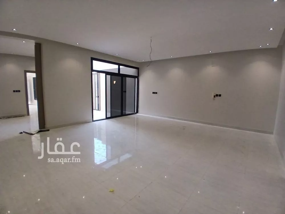 8 bedroom villa in As Sawari 2