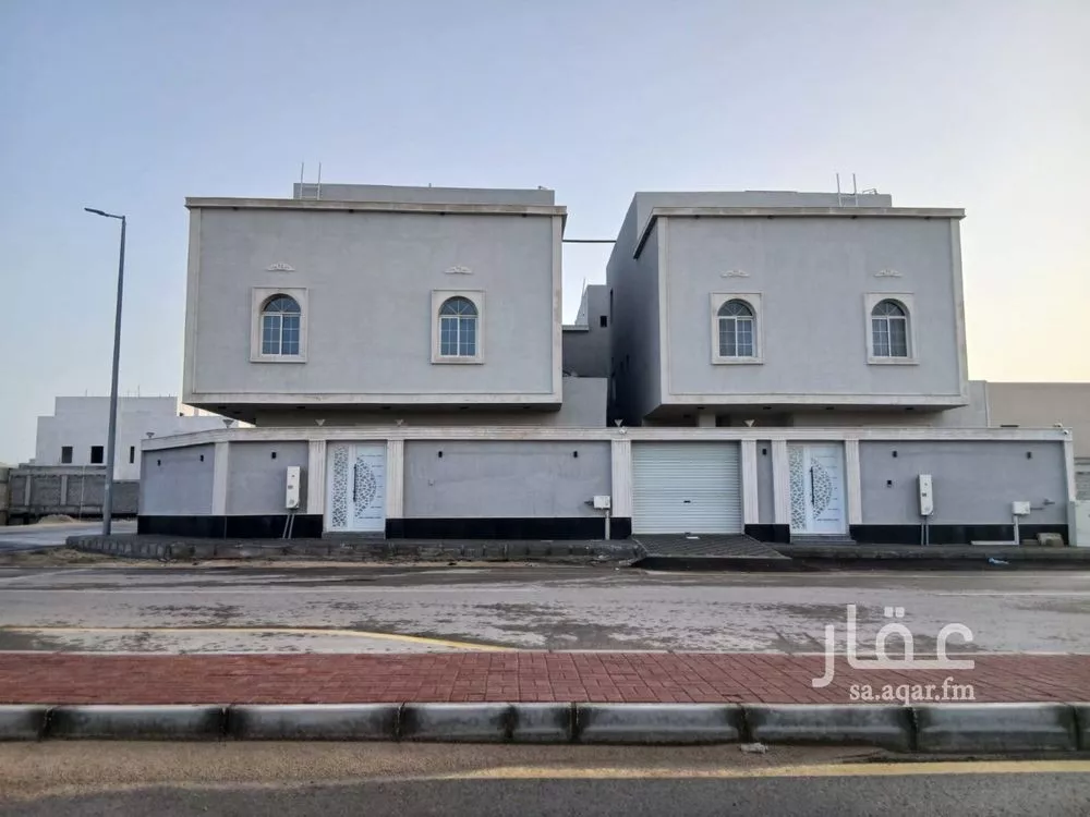 8 bedroom villa in Al Lulu 2