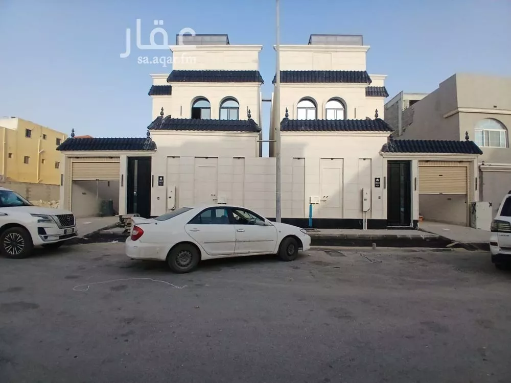 8 bedroom villa in As Sawari 3