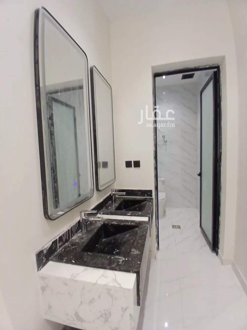 8 bedroom villa in As Sawari 4