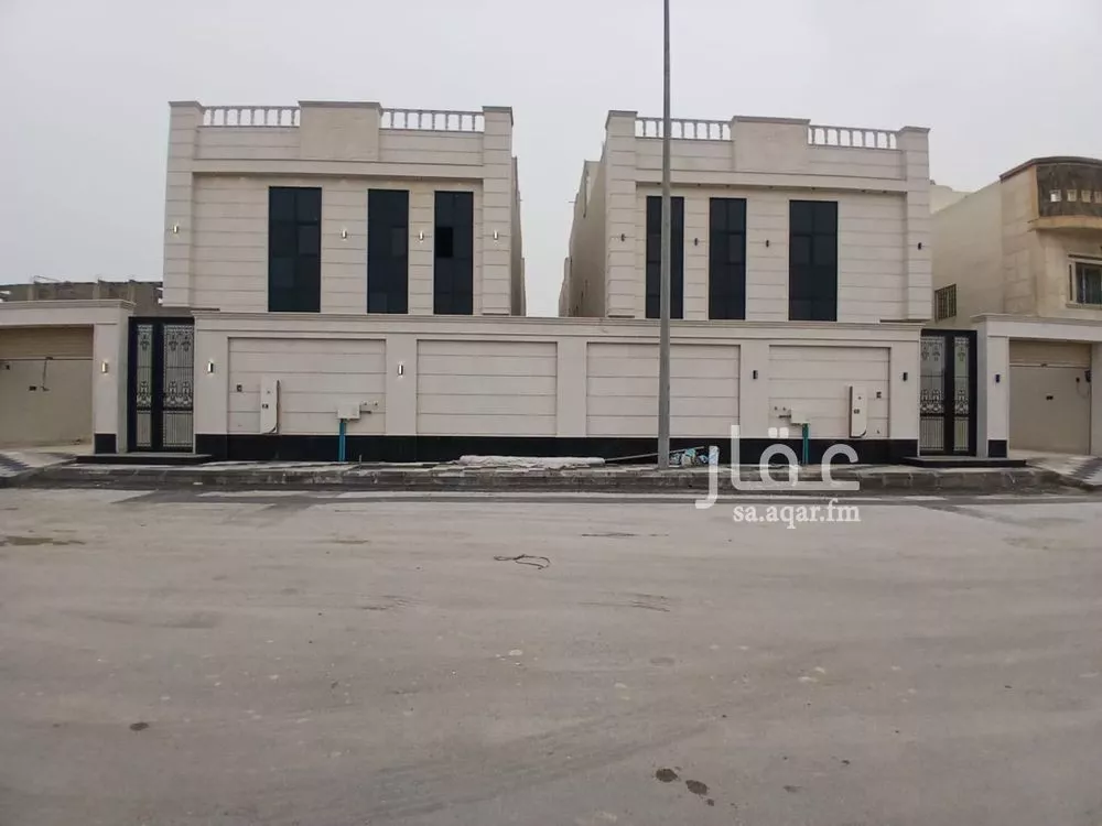 8 bedroom villa in As Sawari 2