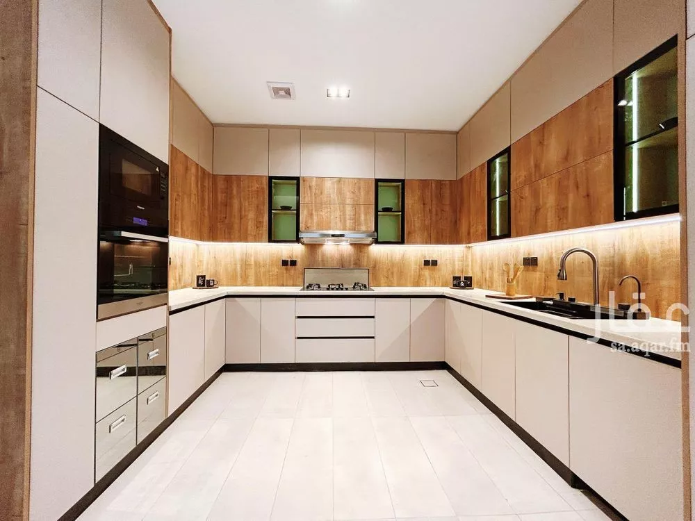 7 bedroom villa in Al Sadd 4