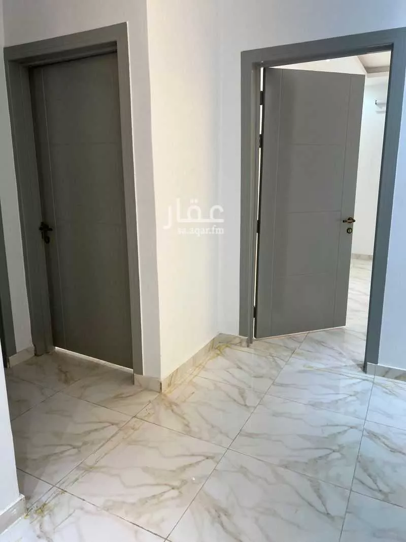 3 bedroom floor in Al Qadisiyah 11