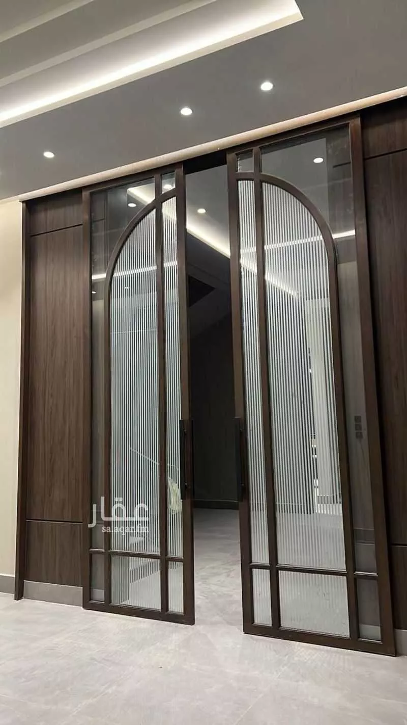 villa in King Fahd 14