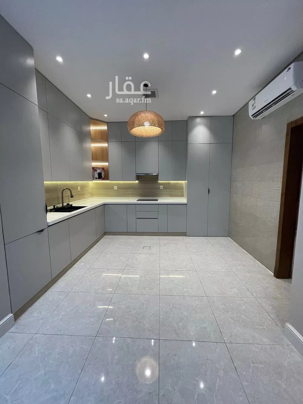 7 bedroom apartment in Al Wurud 2