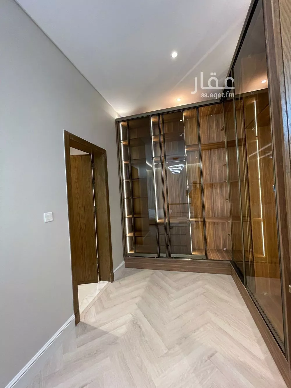 7 bedroom apartment in Al Wurud 9