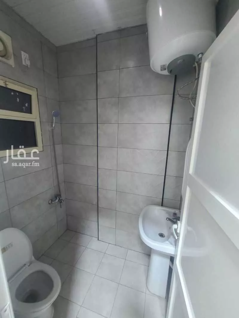 2 bedroom apartment in Al Aqrabiyah 4