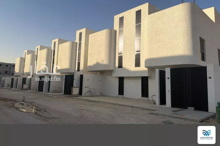3 bedroom floor in Ash Sharq 1