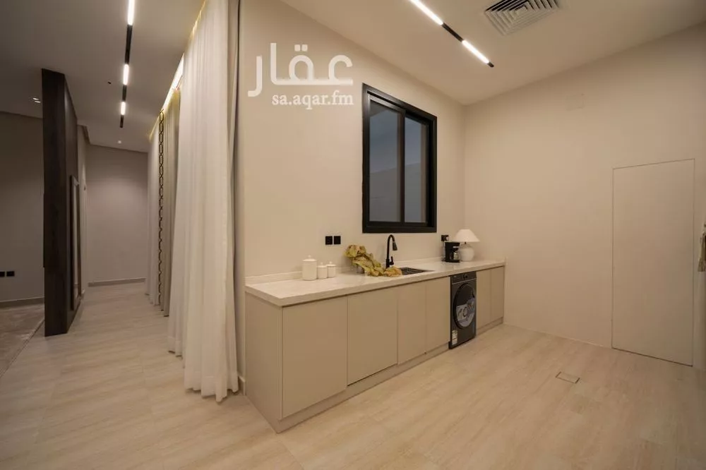 3 bedroom floor in Al Olaya 15