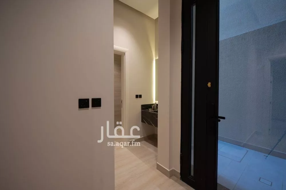 3 bedroom floor in Al Olaya 6