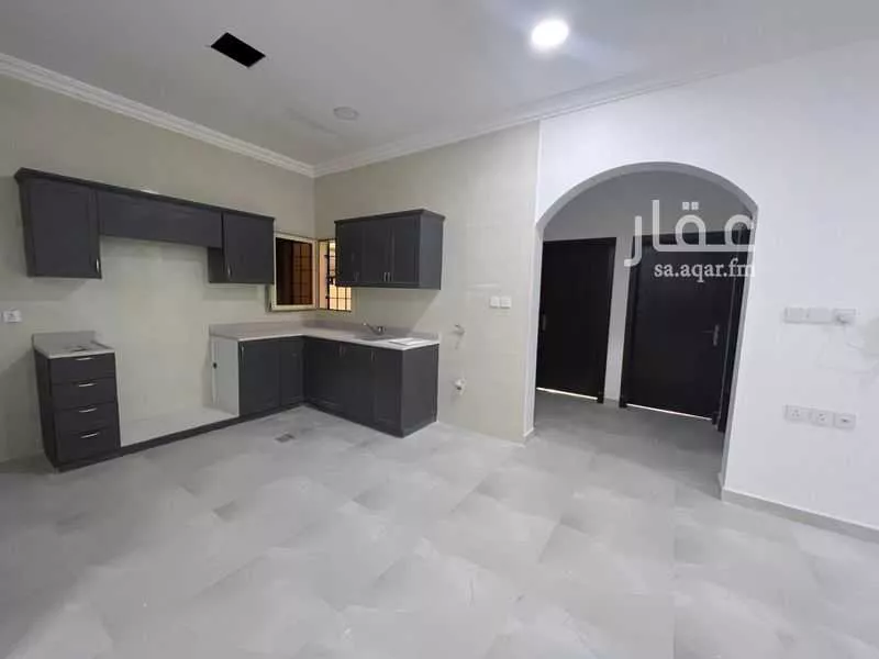 348 sqm building in Madinat Al Umal 6