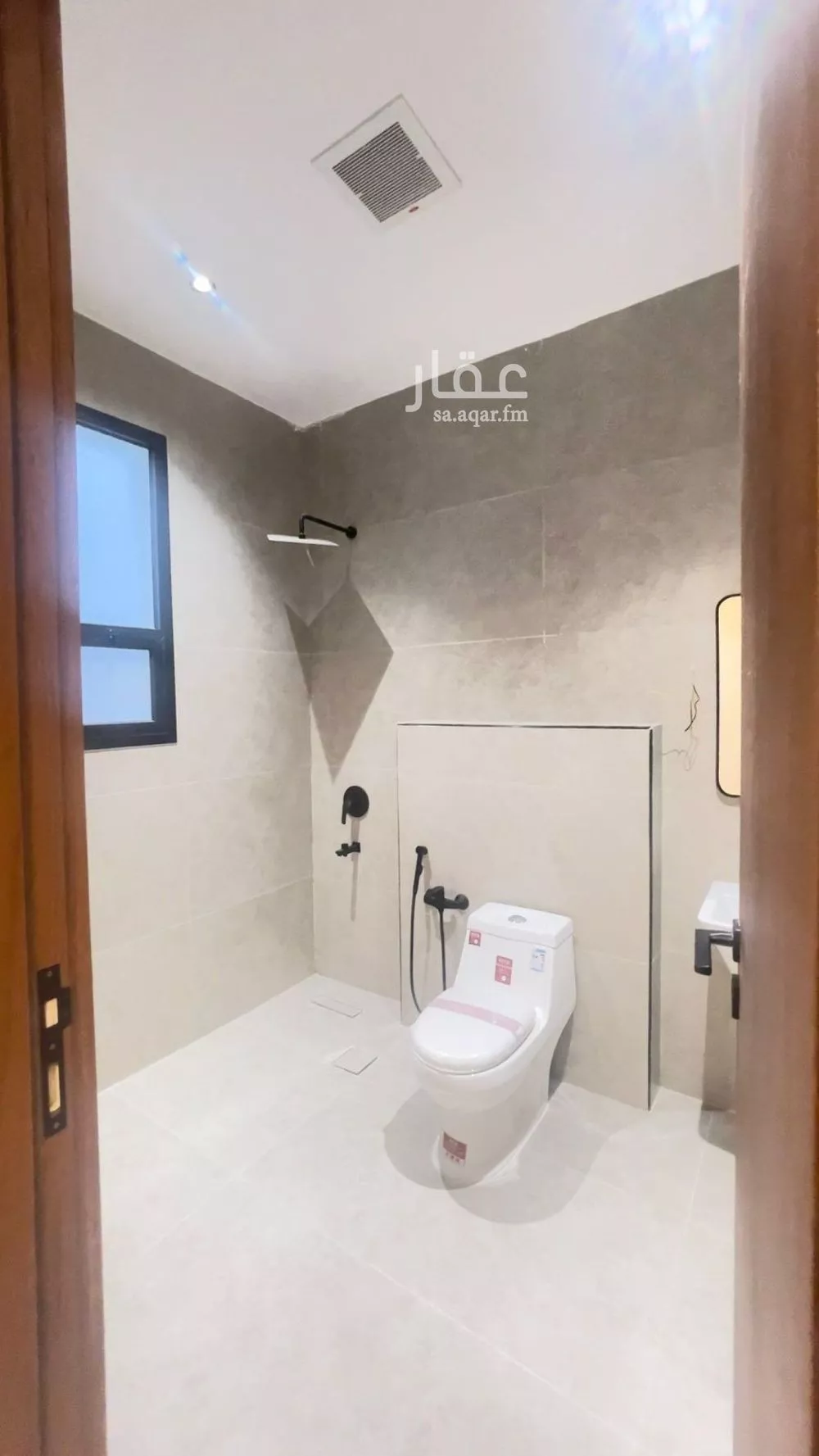 3 bedroom floor in Al Janadriyah 14