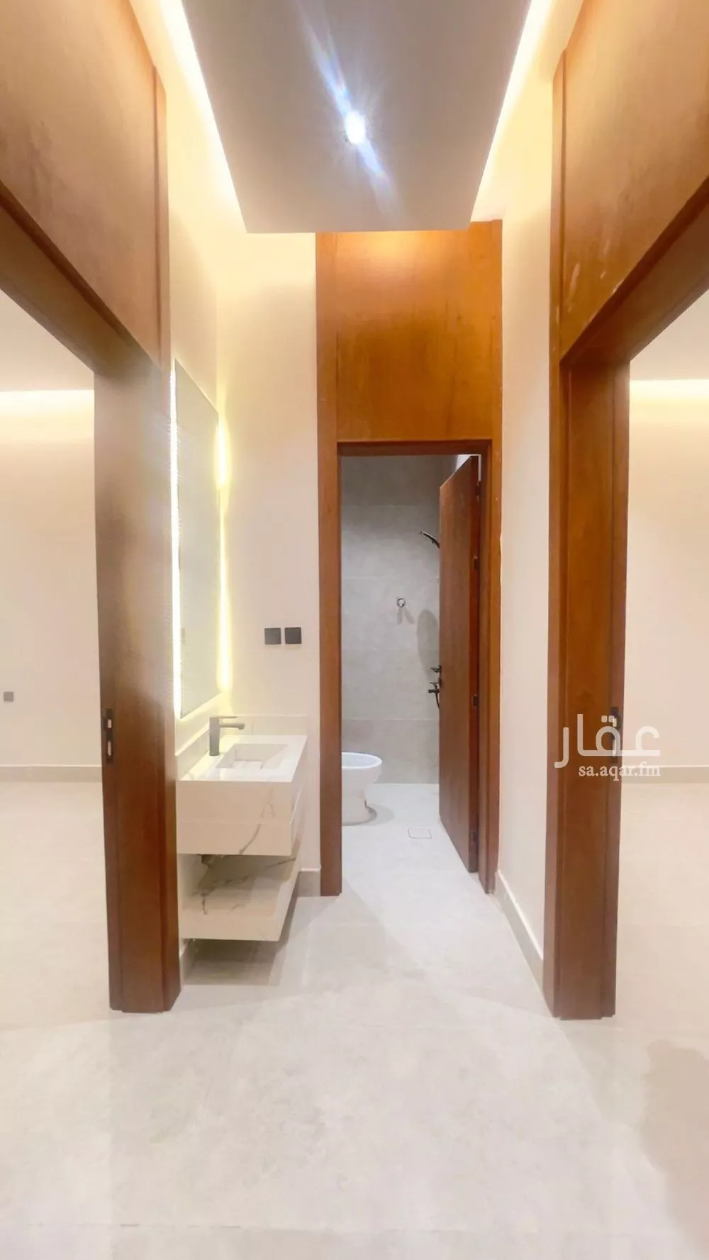 3 bedroom floor in Al Janadriyah 4