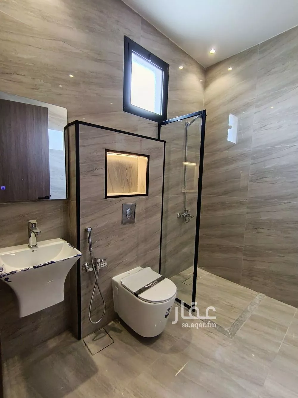 5 bedroom floor in Al Rimal 7