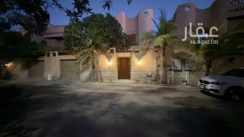 7 bedroom villa in Al Shati 2