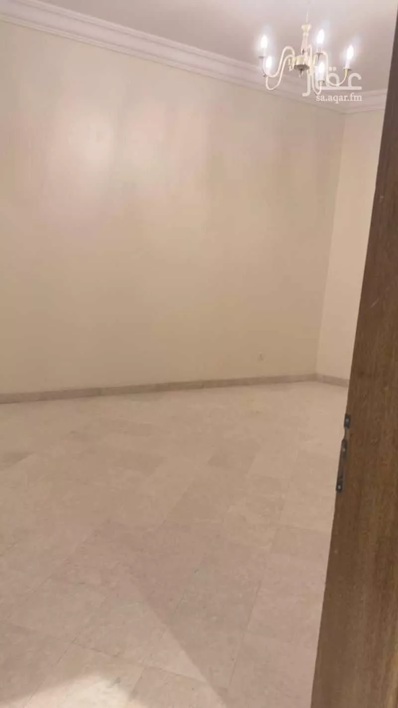 7 bedroom villa in Al Shati 11