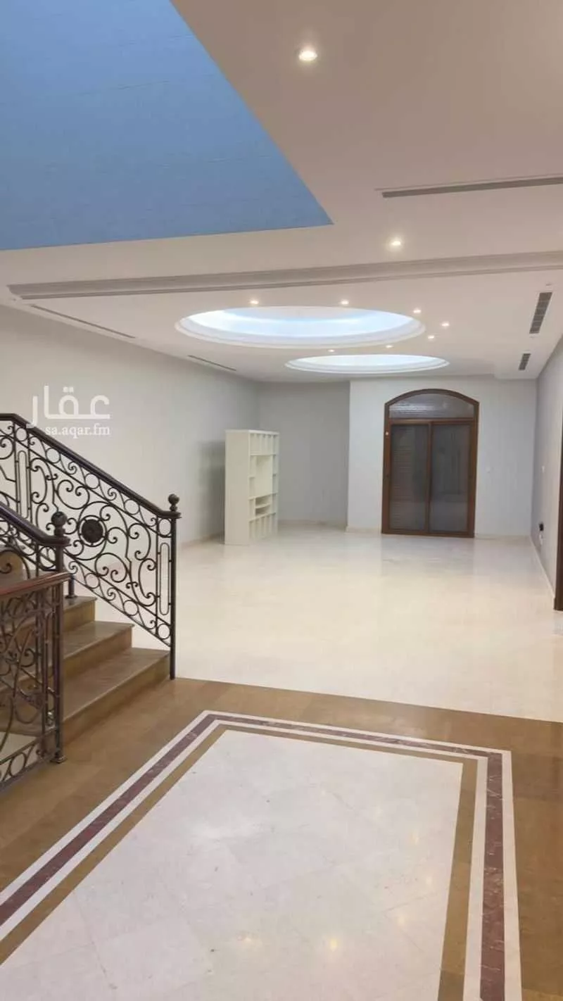 7 bedroom villa in Al Shati 15