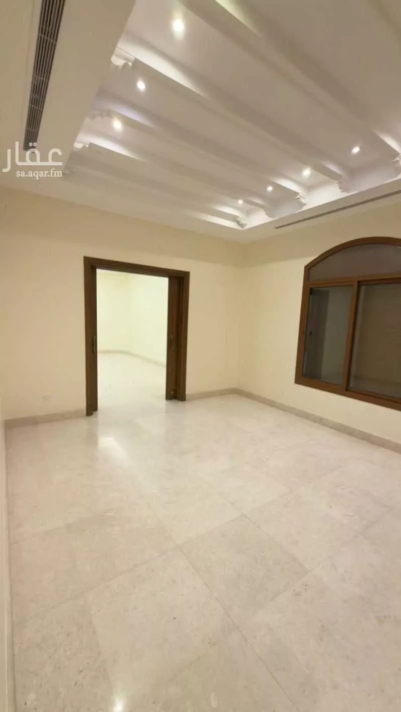 7 bedroom villa in Al Shati 18