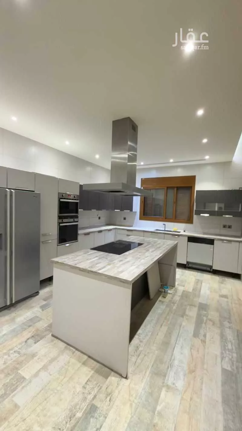 7 bedroom villa in Al Shati 21