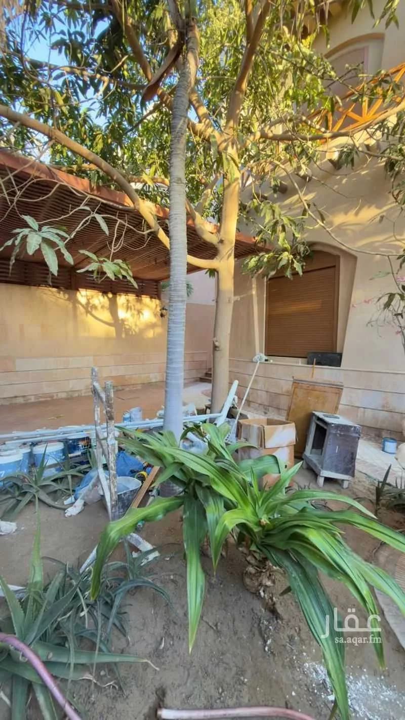 7 bedroom villa in Al Shati 24