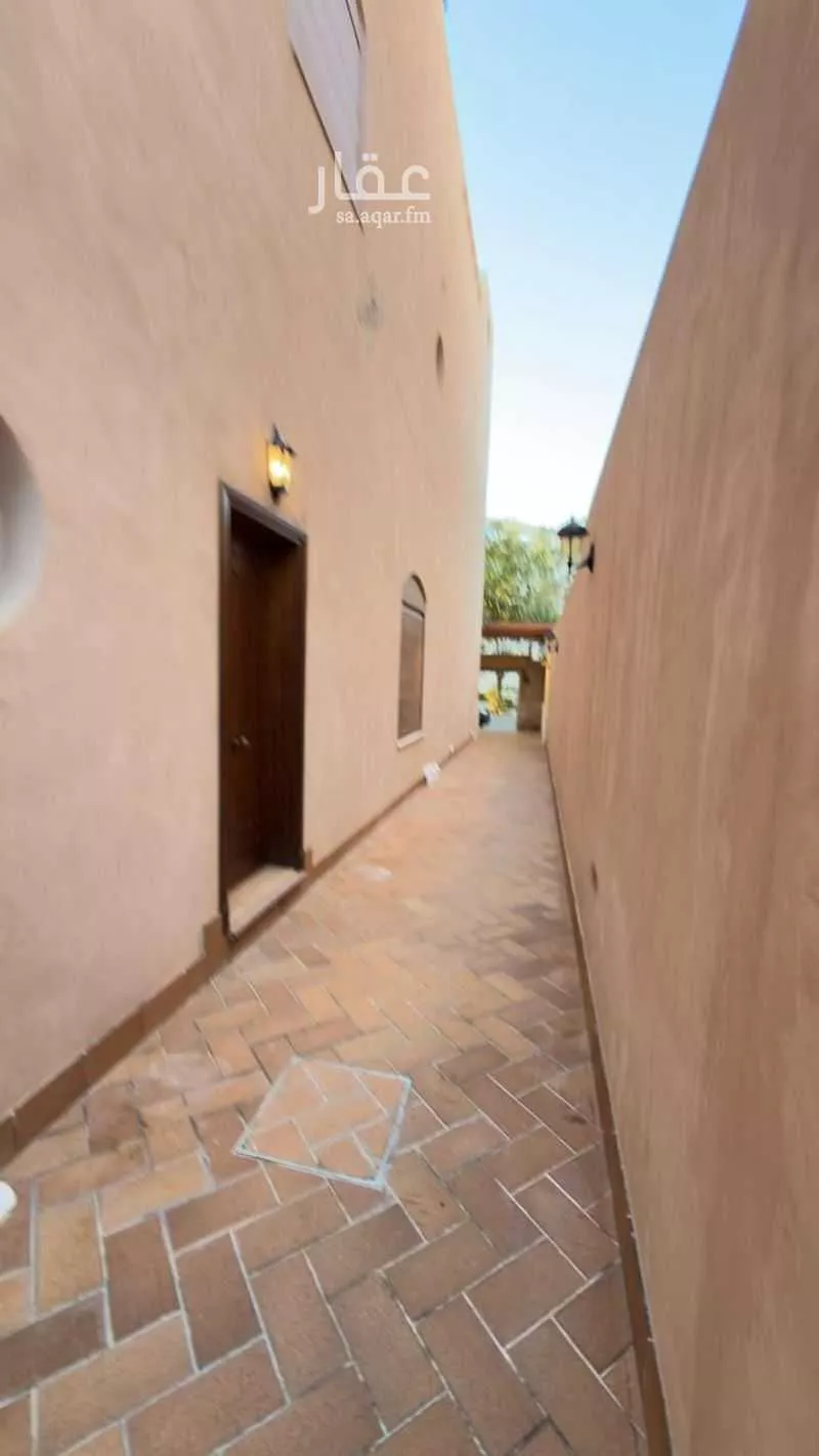 7 bedroom villa in Al Shati 26