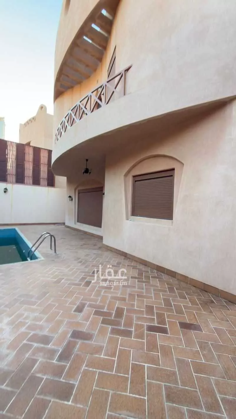 7 bedroom villa in Al Shati 27