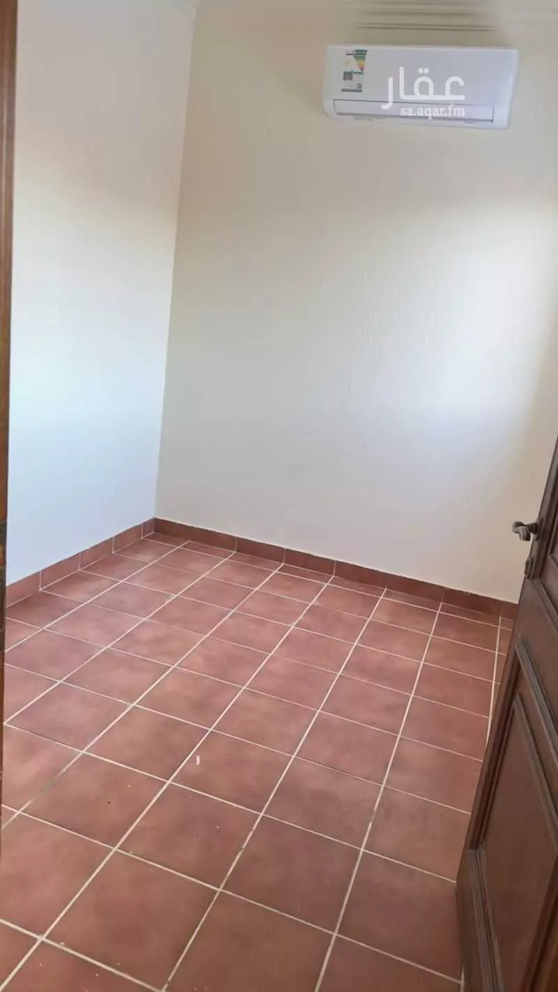 7 bedroom villa in Al Shati 6