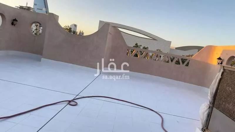 7 bedroom villa in Al Shati 9