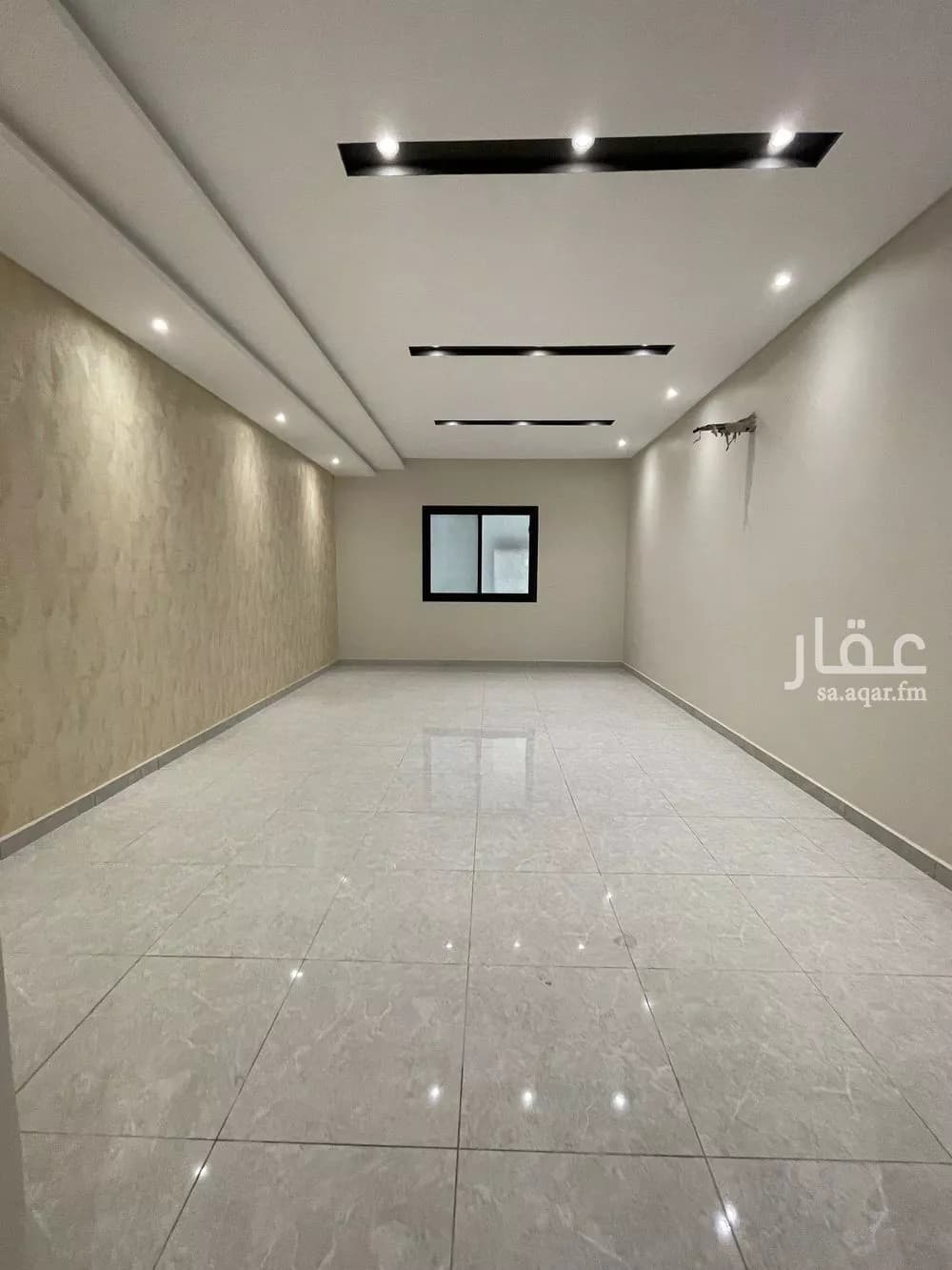 7 bedroom apartment in Al Wurud 4